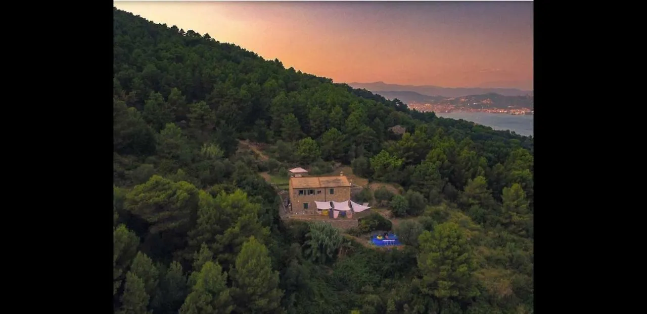 La Martina Portovenere Trekking Cottage بورتوفينيري 0*,